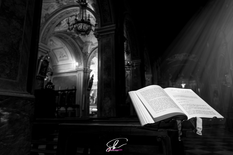 Photo interieur eglise cheraso langhes italie