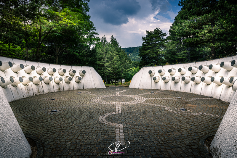 photo illinden memorial krusevo makedonia
