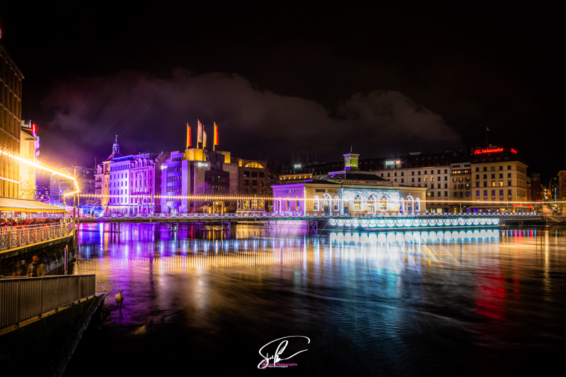 Photographie du centre de Genève de nuit